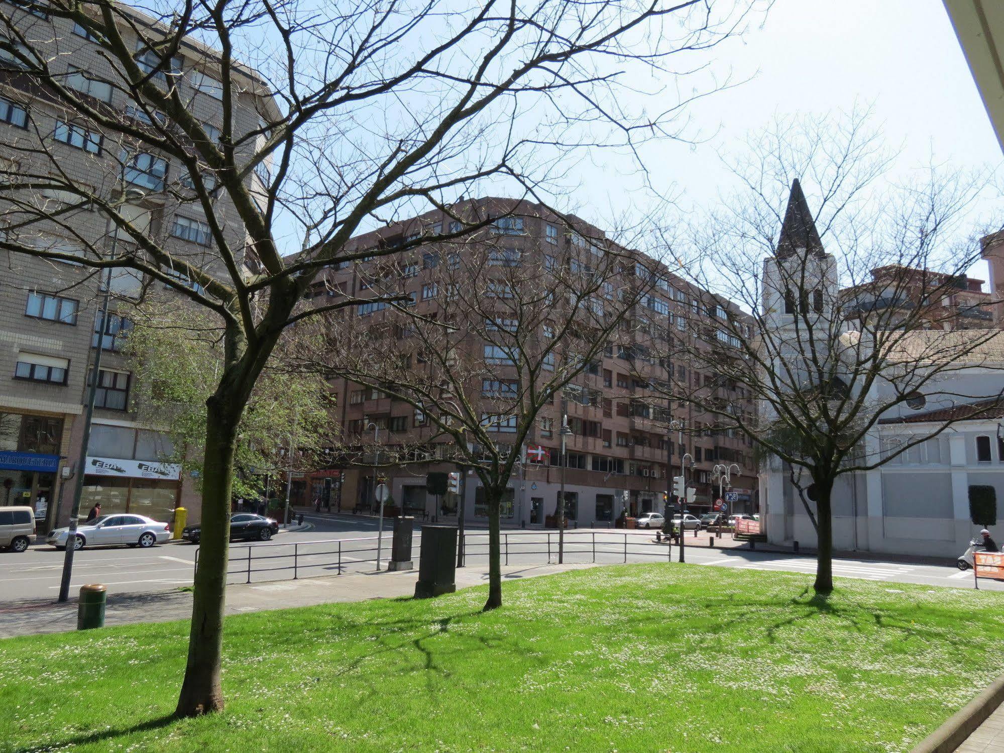 Pension Don Claudio Bilbao Exterior photo